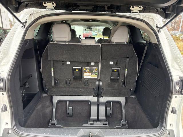 2025 Toyota Sienna LE FWD 8-Passenger