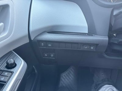 2026 Toyota Sienna LE FWD 8-Passenger