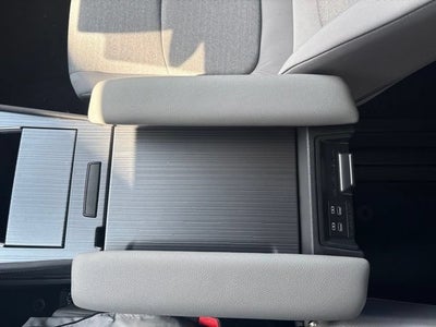 2026 Toyota Sienna LE FWD 8-Passenger