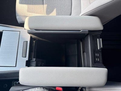 2026 Toyota Sienna LE FWD 8-Passenger