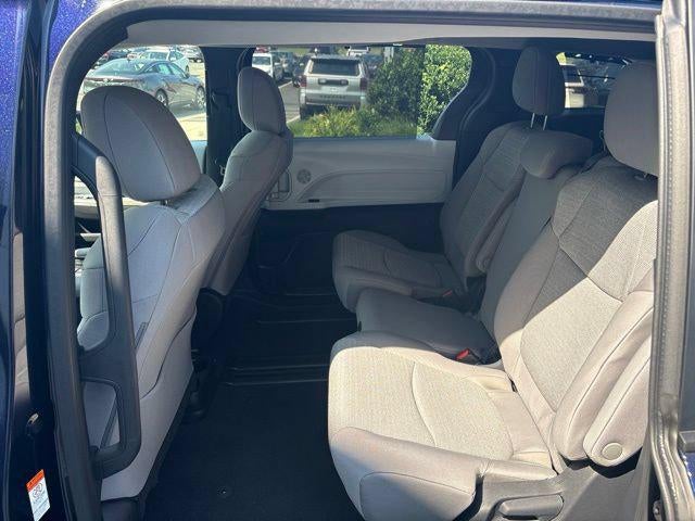 2026 Toyota Sienna LE FWD 8-Passenger