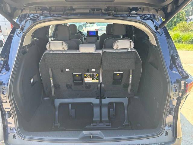 2026 Toyota Sienna LE FWD 8-Passenger