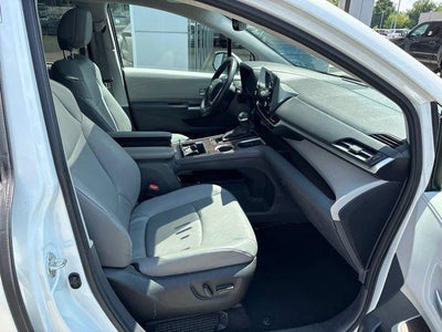 2023 Toyota Sienna Base