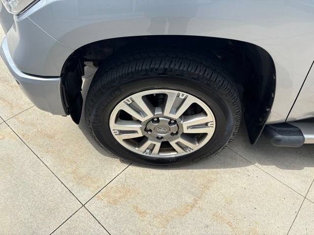 2017 Toyota Tundra Platinum CrewMax 5.5' Bed 5.7L