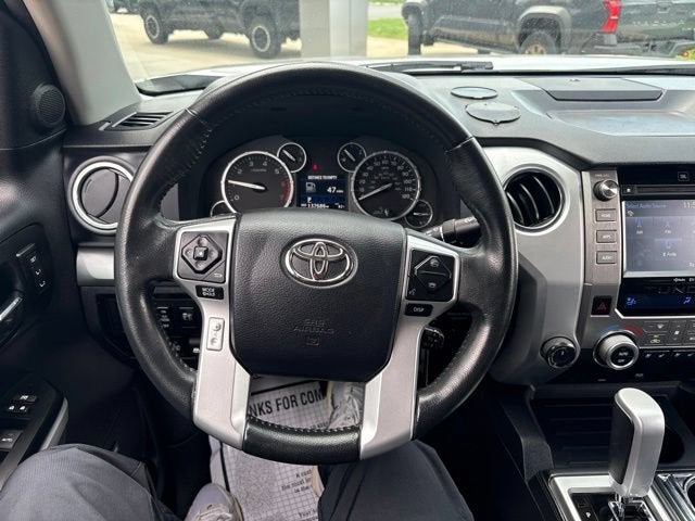 2017 Toyota Tundra Platinum CrewMax 5.5' Bed 5.7L