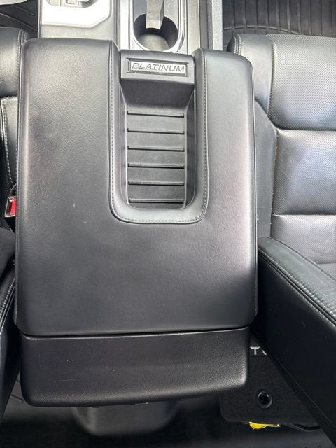 2017 Toyota Tundra Platinum CrewMax 5.5' Bed 5.7L