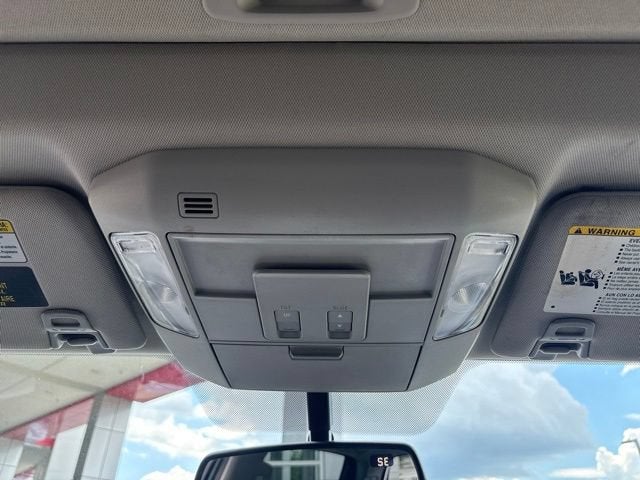 2017 Toyota Tundra Platinum CrewMax 5.5' Bed 5.7L