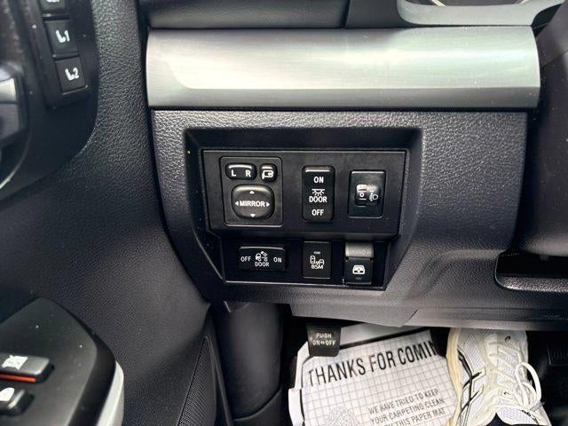 2017 Toyota Tundra Platinum CrewMax 5.5' Bed 5.7L