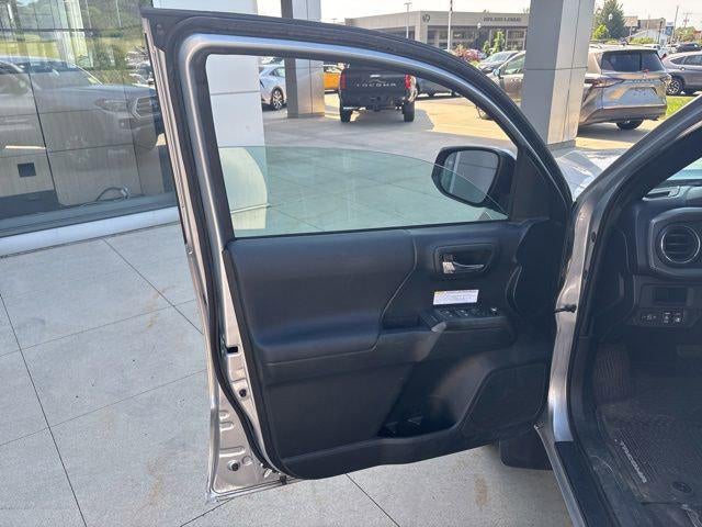 2017 Toyota Tacoma Base