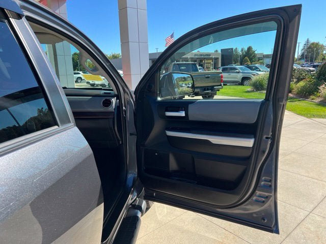 2021 Toyota Tundra Limited CrewMax 5.5' Bed 5.7L
