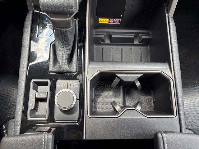 2026 Toyota Tundra Limited CrewMax 5.5' Bed