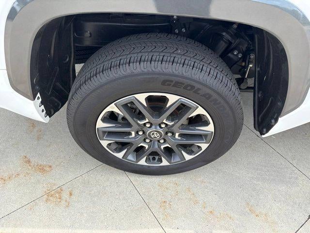 2026 Toyota Tundra Limited CrewMax 5.5' Bed