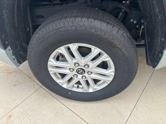 2024 Toyota Tundra SR5 CrewMax 5.5' Bed