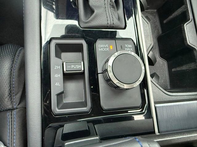 2026 Toyota Tundra Platinum CrewMax 5.5' Bed