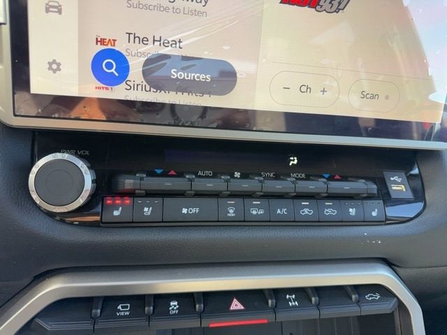 2025 Toyota Tundra Limited CrewMax 5.5' Bed