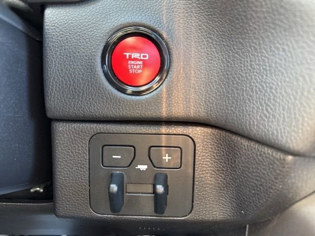 2025 Toyota Tundra Limited CrewMax 5.5' Bed