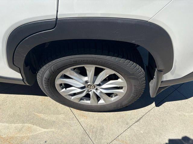 2023 Toyota Corolla Cross LE 4WD