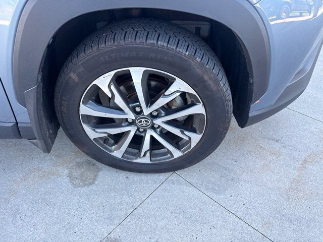 2024 Toyota Corolla Cross XLE 4WD