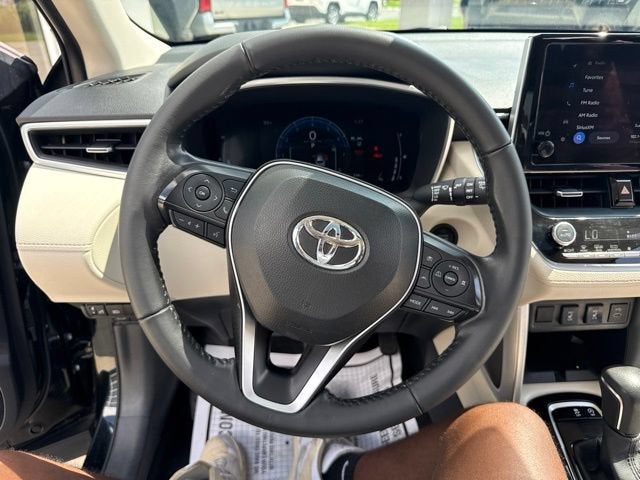 2024 Toyota Corolla Cross XLE 4WD