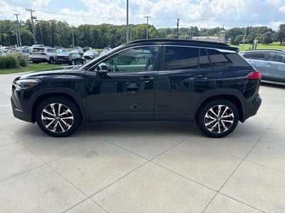 2024 Toyota Corolla Cross XLE 4WD
