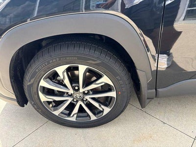 2024 Toyota Corolla Cross XLE 4WD