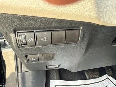 2024 Toyota Corolla Cross XLE 4WD