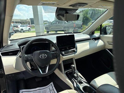 2024 Toyota Corolla Cross XLE 4WD