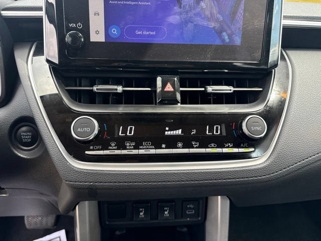 2025 Toyota Corolla Cross XLE 2WD