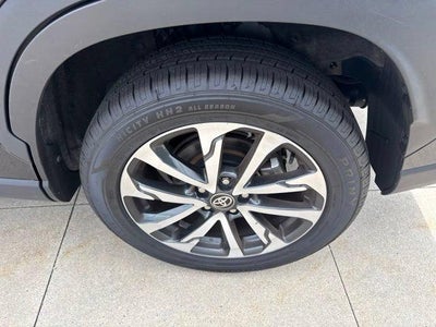 2025 Toyota Corolla Cross XLE 2WD