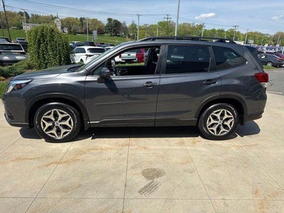 2024 Subaru Forester Premium AWD