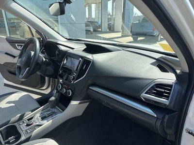 2023 Subaru Forester Premium CVT