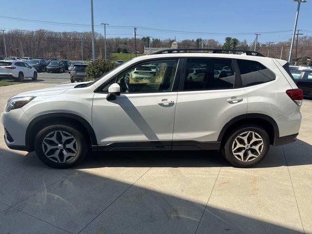2023 Subaru Forester Premium CVT