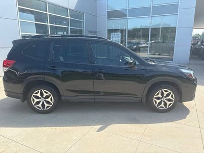 2021 Subaru Forester Premium CVT