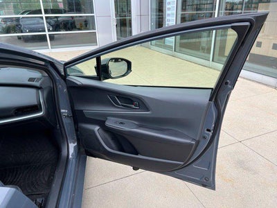 2025 Toyota Prius LE