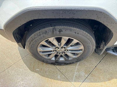 2025 Toyota Land Cruiser 4WD