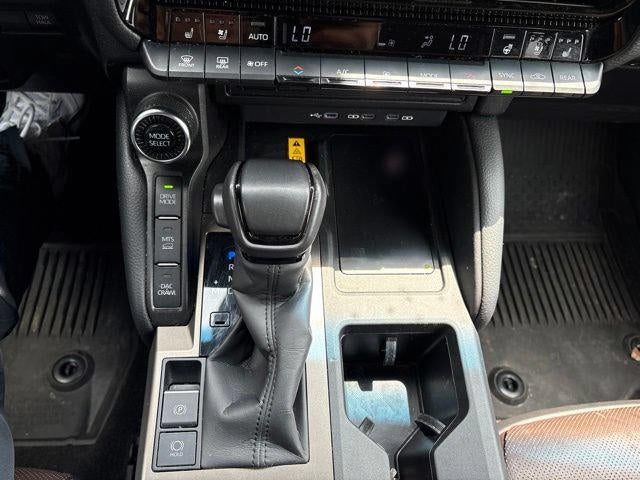 2025 Toyota Land Cruiser 4WD