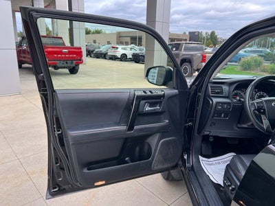 2020 Toyota 4Runner Venture 4WD