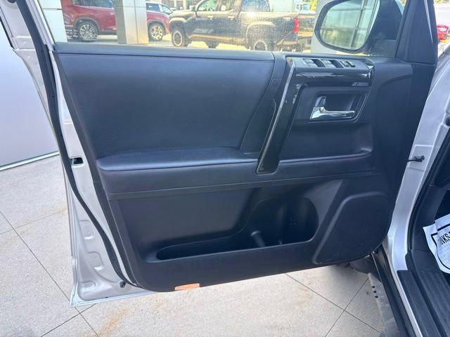 2021 Toyota 4Runner Venture 4WD