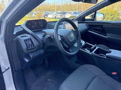2025 Toyota bZ4X XLE AWD