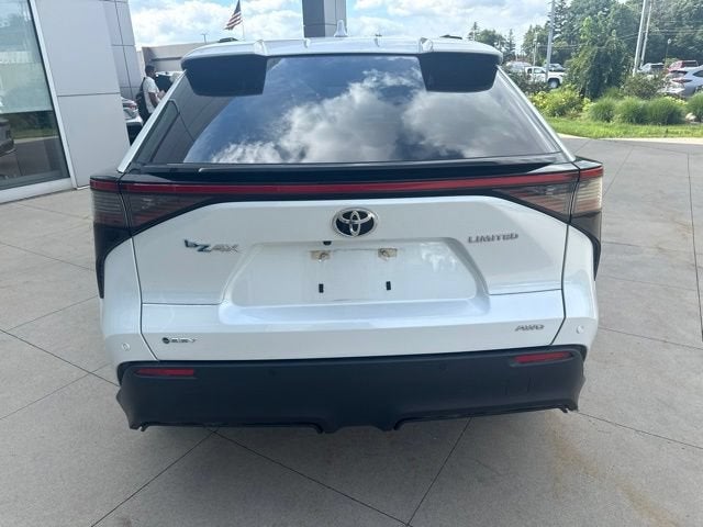 2024 Toyota bZ4X Limited AWD