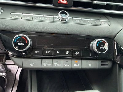 2026 Hyundai Elantra Limited IVT