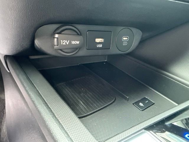 2026 Hyundai Elantra Limited IVT