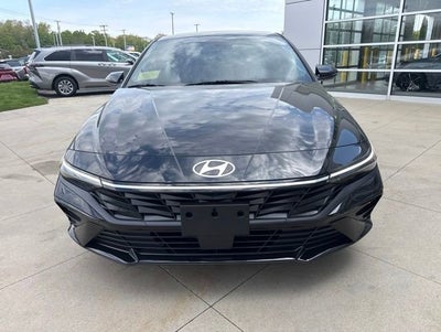 2026 Hyundai Elantra Limited IVT