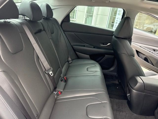 2026 Hyundai Elantra Limited IVT
