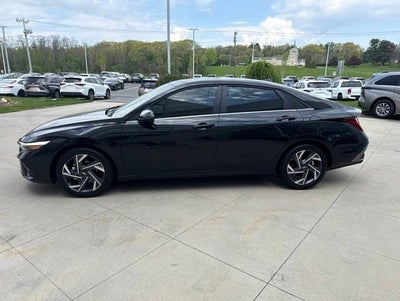 2026 Hyundai Elantra Limited IVT