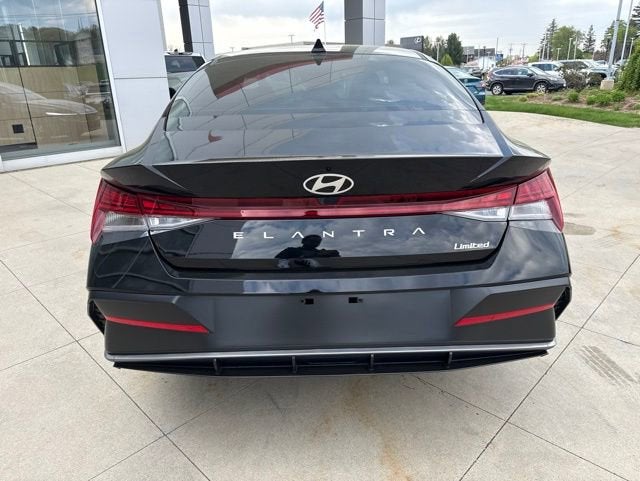 2026 Hyundai Elantra Limited IVT