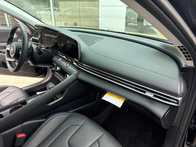 2026 Hyundai Elantra Limited IVT