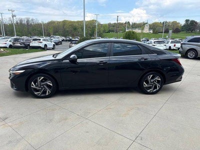 2026 Hyundai Elantra Limited IVT
