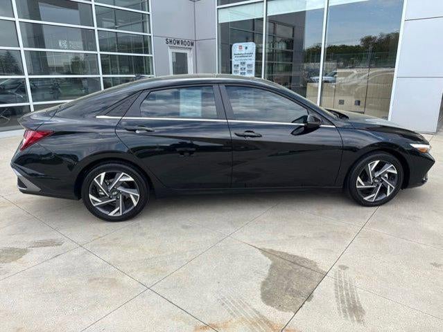 2026 Hyundai Elantra Limited IVT