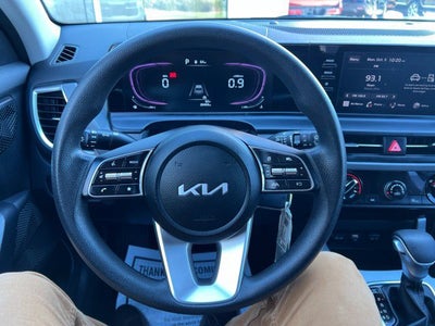 2025 Kia Seltos LX IVT AWD